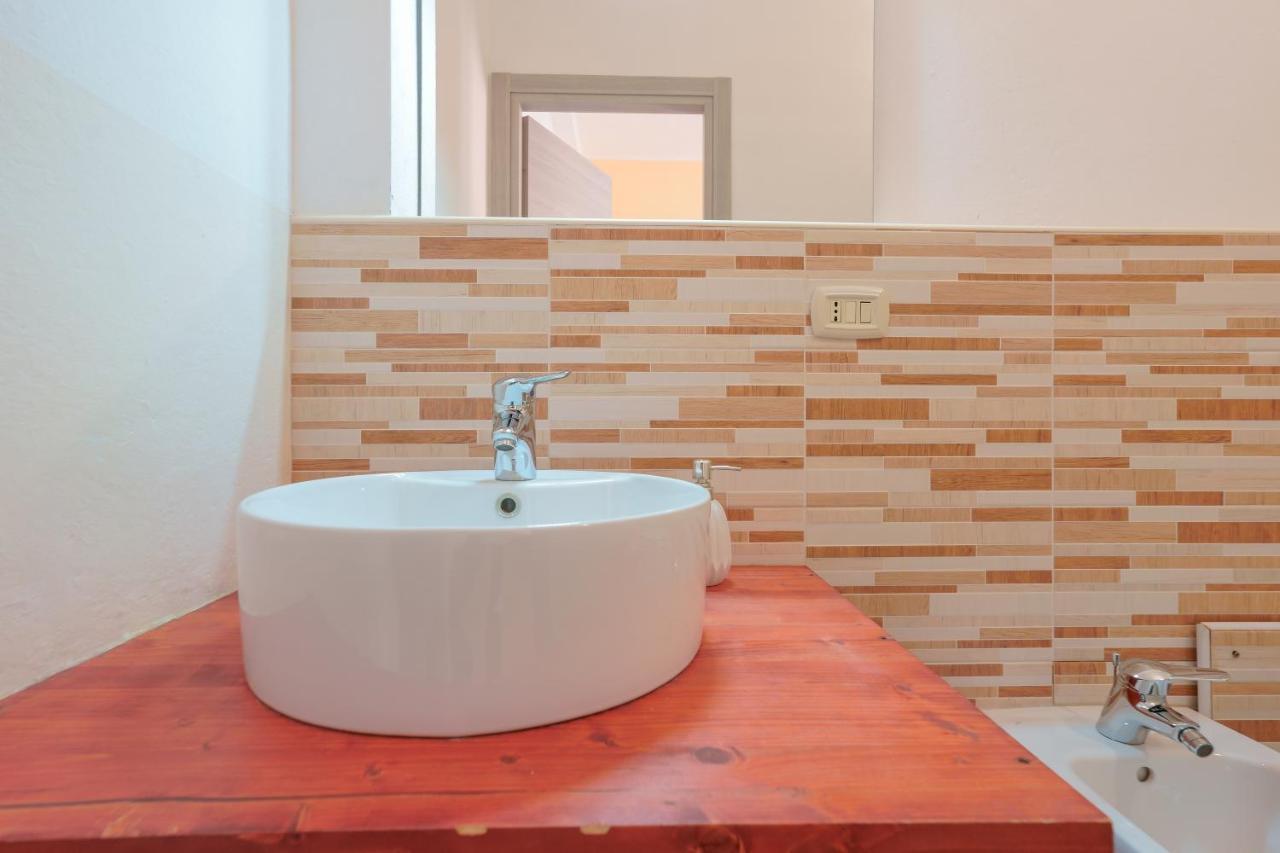 Bissenti Rooms - Eja Sardinia 卡利亚里 外观 照片
